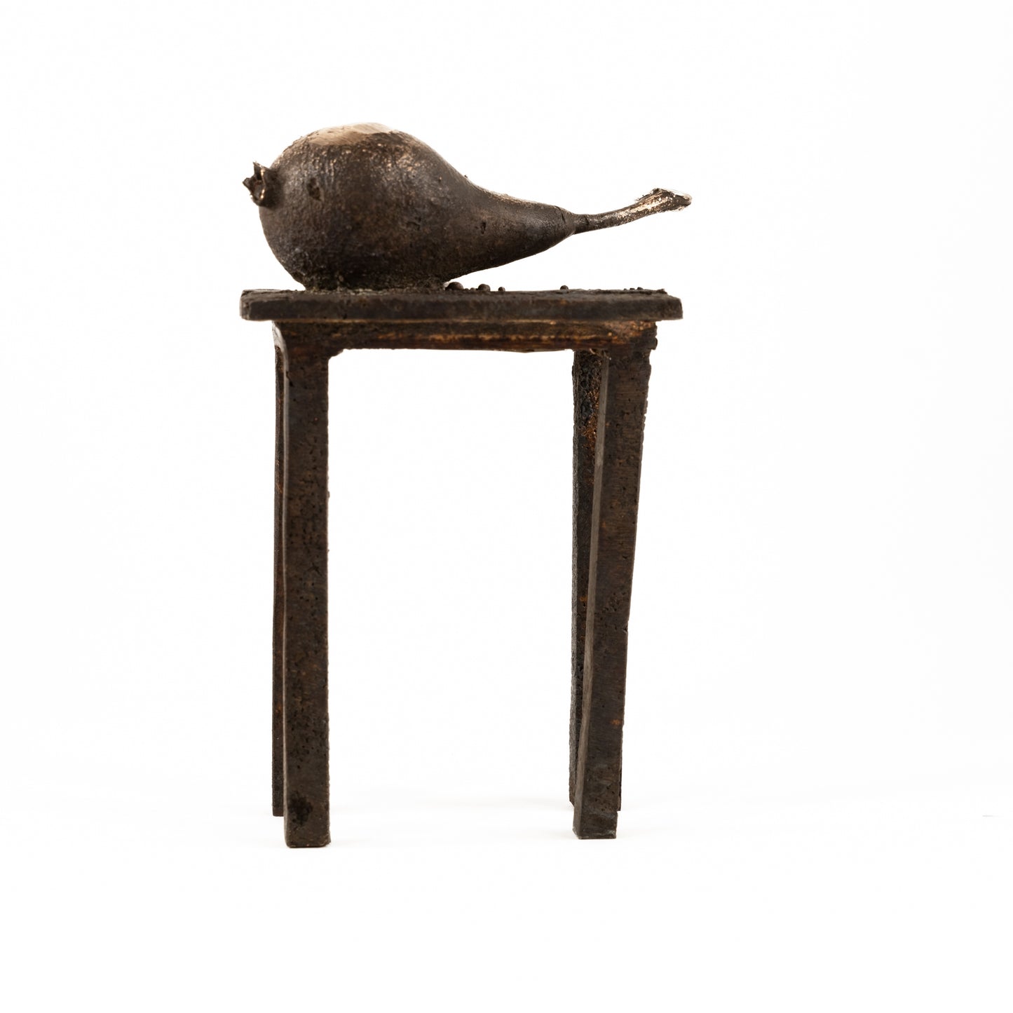 "Pære på bord uden titel. Bordet hedder Åse"